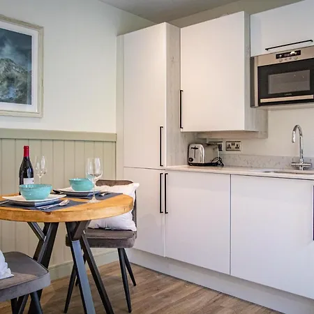 District Woodland Pods - Winster, Bowness-on-windermere *