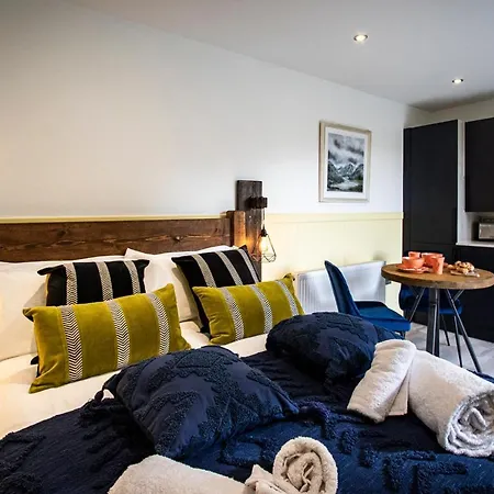 District Woodland Pods - Winster, Bowness-on-windermere *