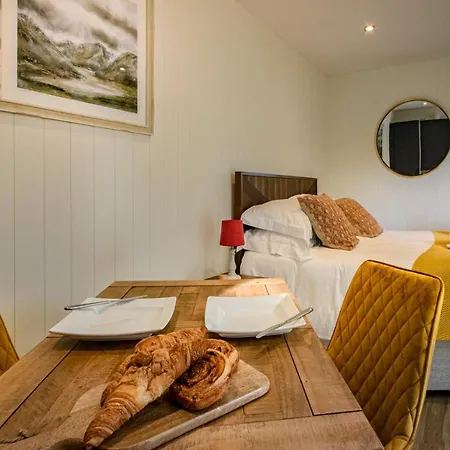 District Woodland Pods - Winster, Bowness-on-windermere *