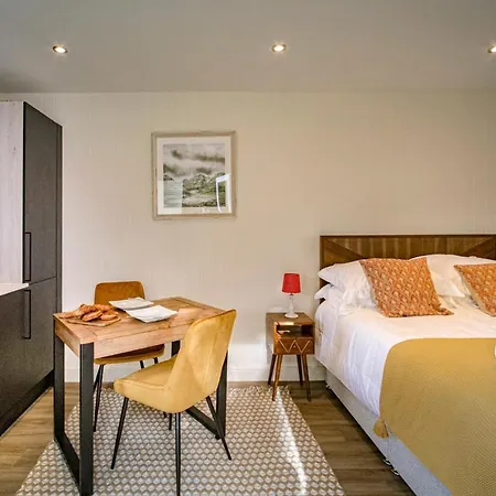 District Woodland Pods - Winster, Bowness-on-windermere *