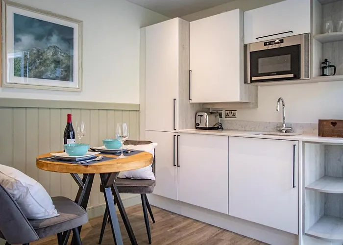 District Woodland Pods - Winster, Bowness-on-windermere *